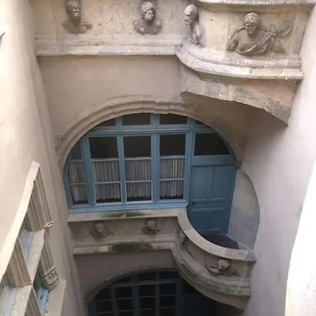 Flat In 16th Century Monument Villefranche-de-Rouergue